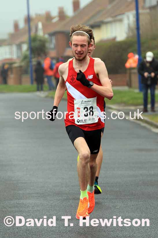 Senior mens 12 Stage 2023 Northern Mens 12 stage and Womens 6 Stage Relays and Young Athletes, Redcar. Photo: David T. Hewitson/Sports for All Pics